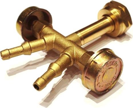 Штуцер-распределитель двухканальный с гайкой М22 левая резьба на ВБ под шланг 6/9мм